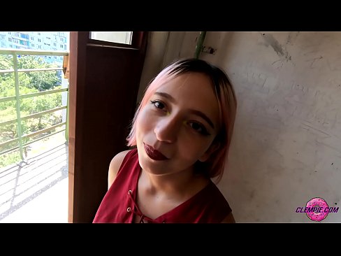 ❤️ Studente jutekliska sūc svešinieku ārzemēs - sperma uz viņa sejas ️ Anāls porno pie mums ❌